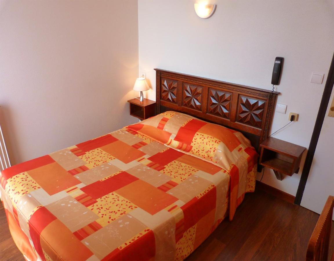 Hotel Les Peyrieres Olemps Экстерьер фото