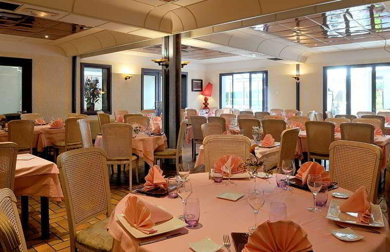 Hotel Les Peyrieres Olemps Экстерьер фото