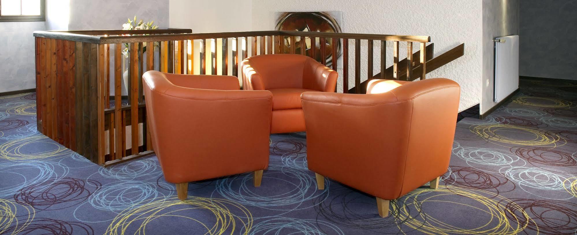 Hotel Les Peyrieres Olemps Экстерьер фото