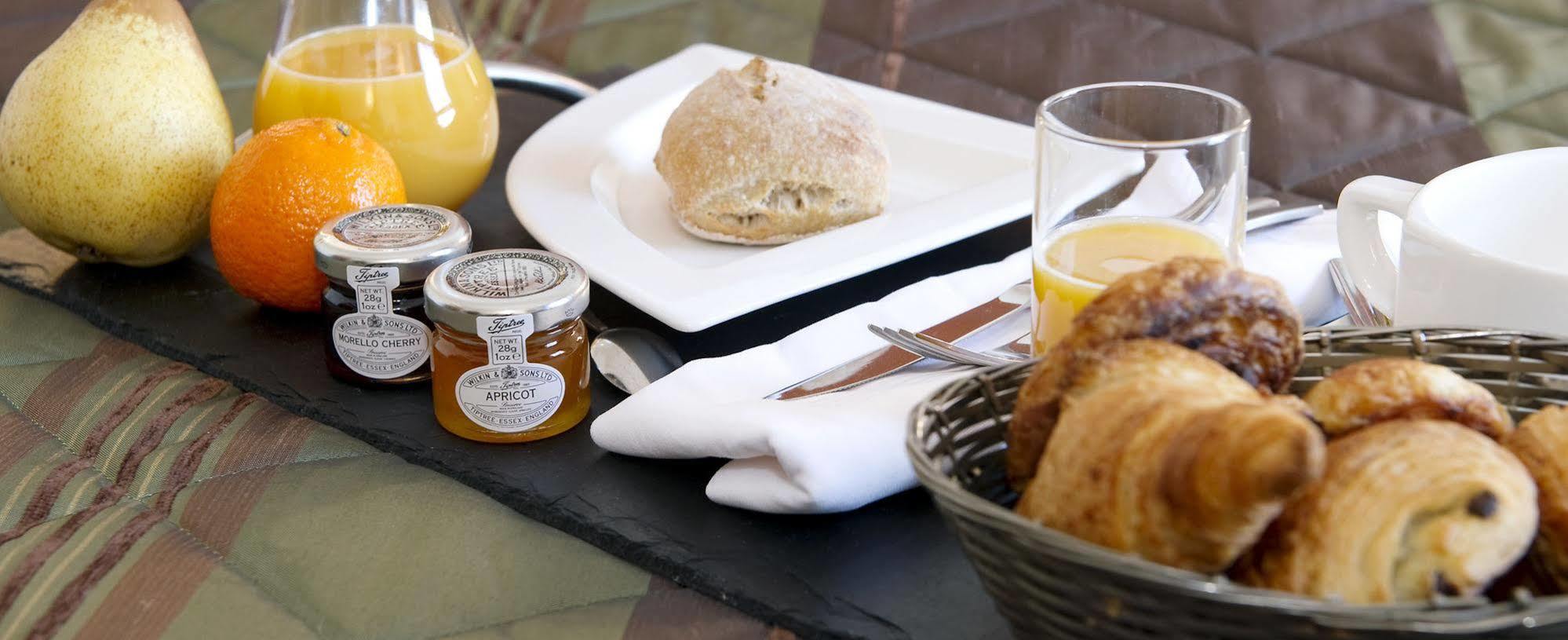 Hotel Les Peyrieres Olemps Экстерьер фото
