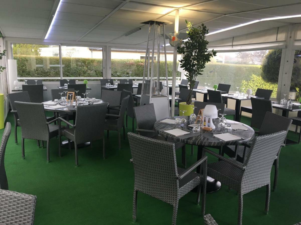 Hotel Les Peyrieres Olemps Экстерьер фото